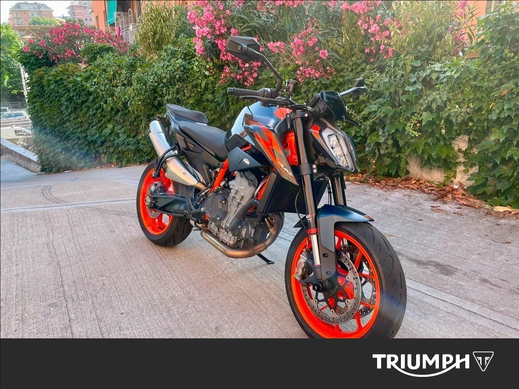 KTM 890 Duke R