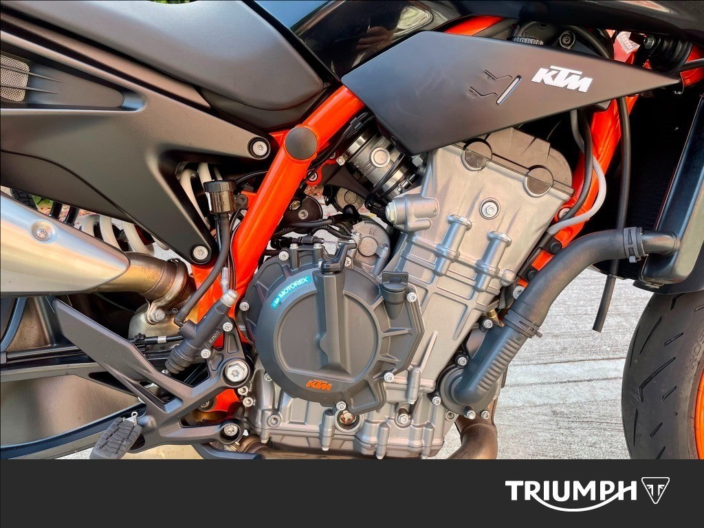 KTM 890 Duke R