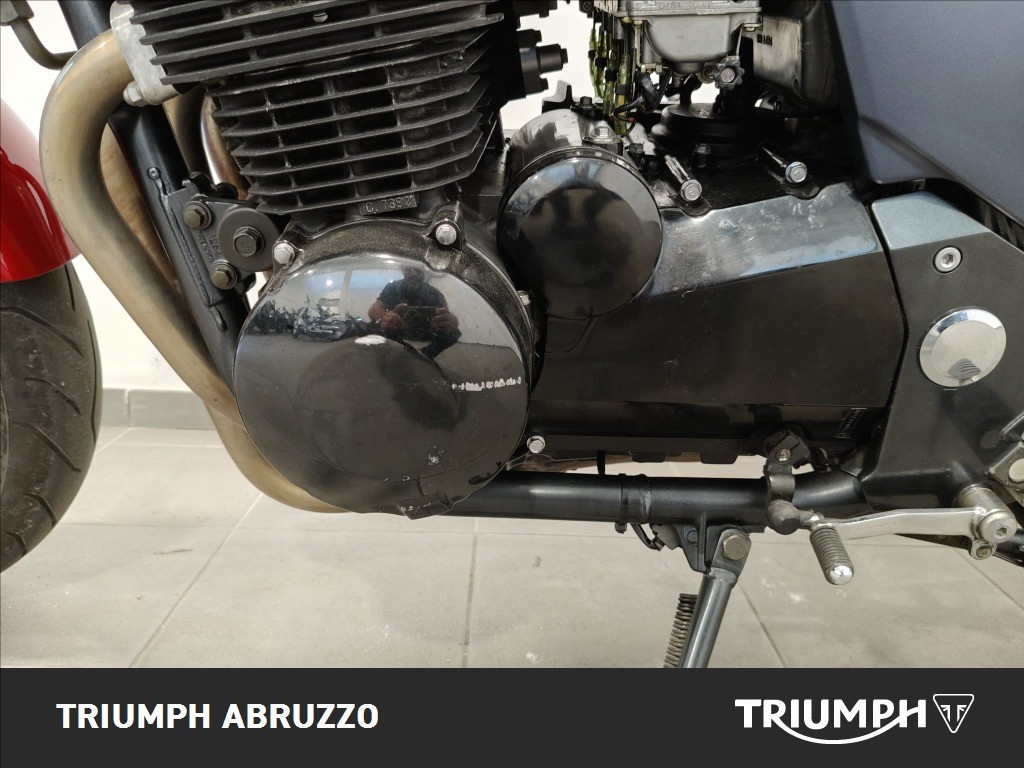 KAWASAKI ZR-7S 