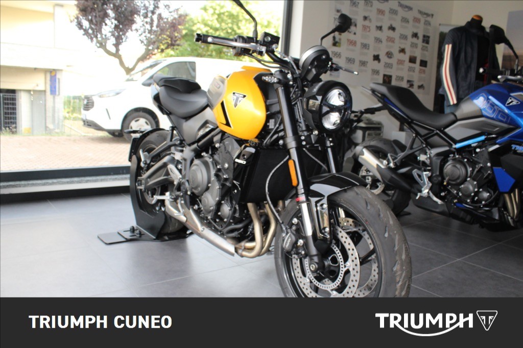 TRIUMPH Trident 660 Cosmic Yellow Abs