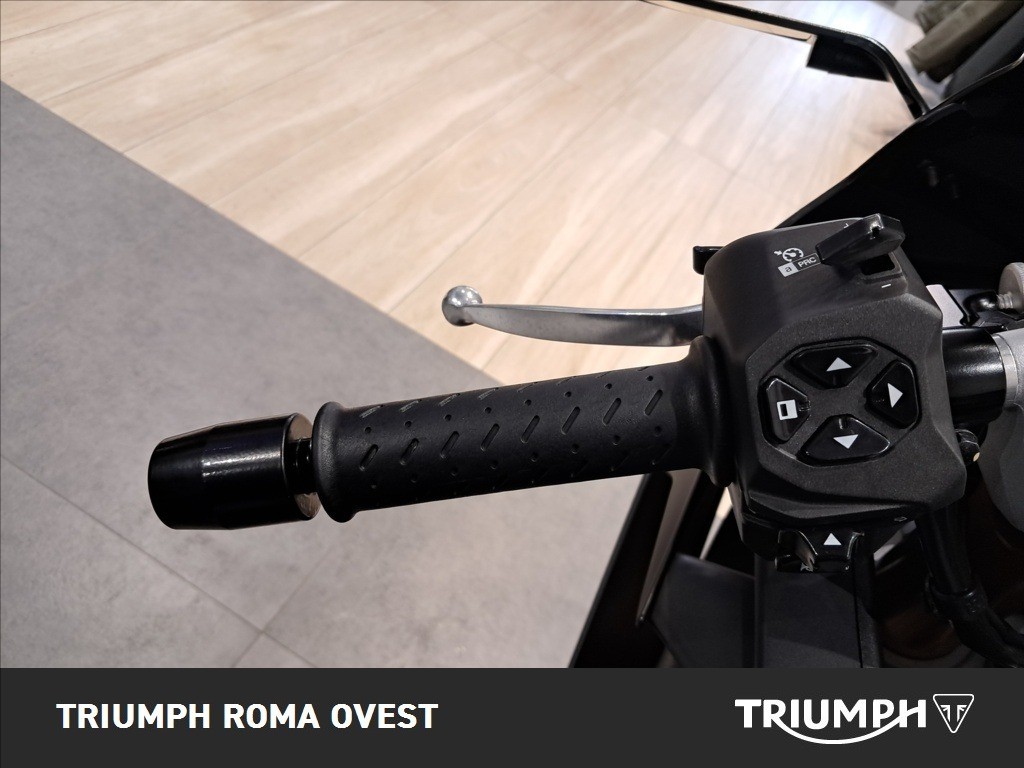 APRILIA RS 660 Abs