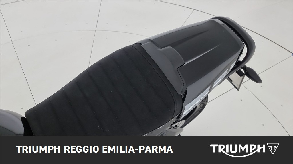 TRIUMPH Tracker 400 Phantom Black Abs