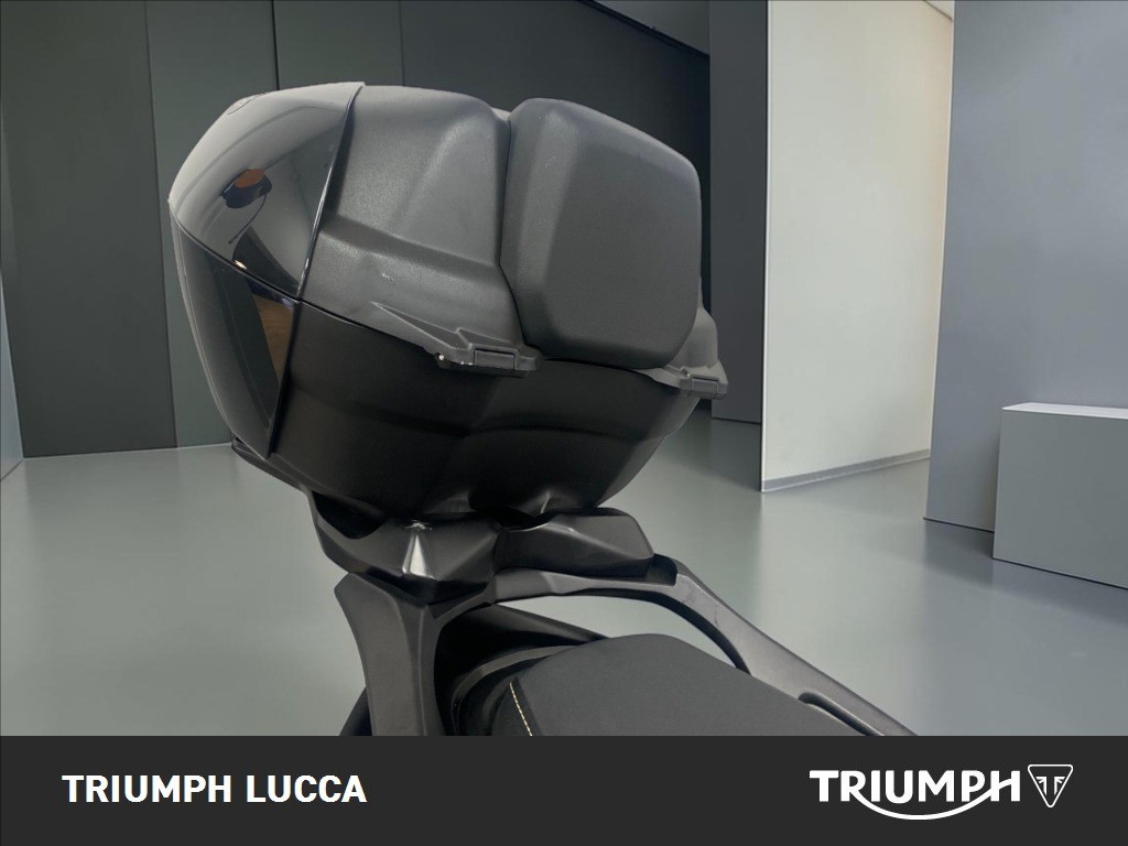 YAMAHA T-Max 560 Tech Max Abs #4