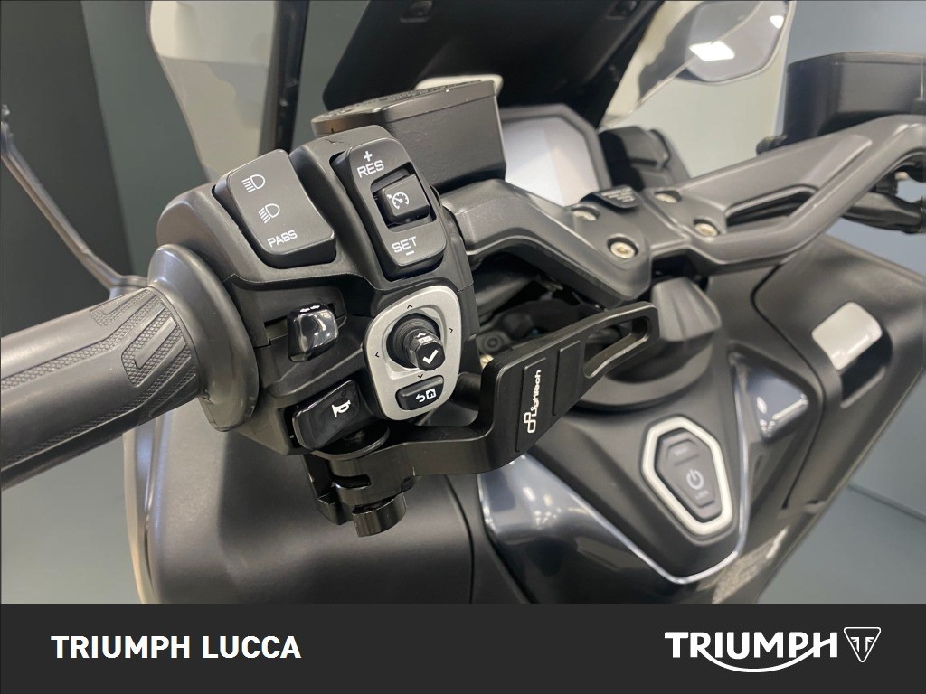 YAMAHA T-Max 560 Tech Max Abs #8
