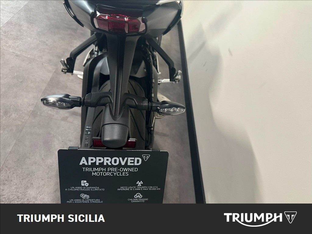 TRIUMPH Street Triple 765 R