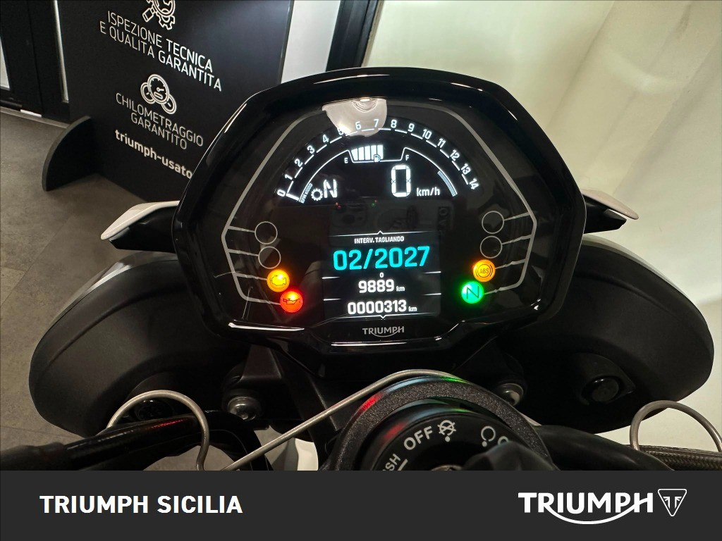 TRIUMPH Street Triple 765 R