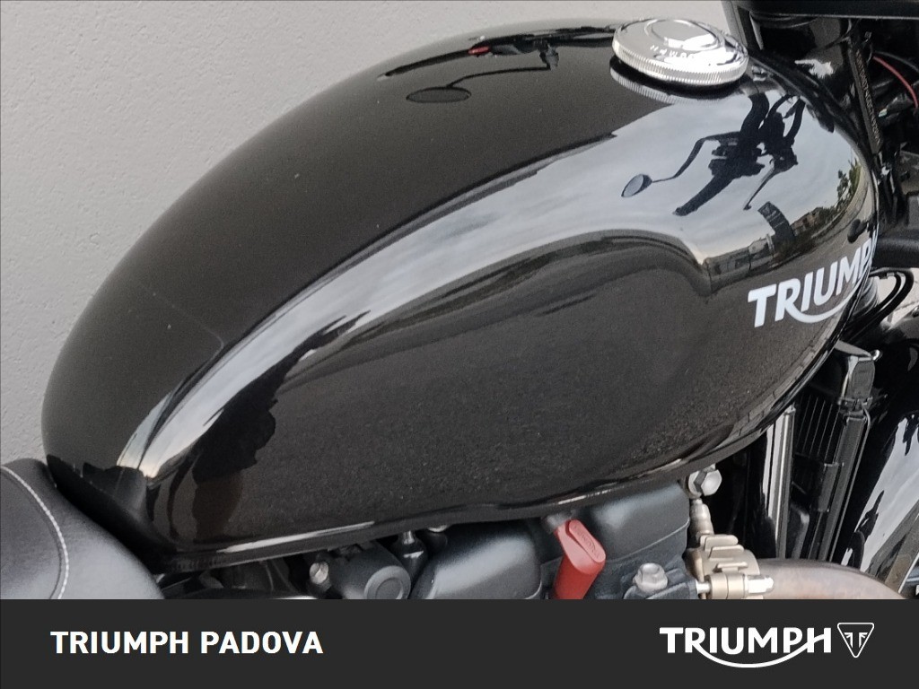 TRIUMPH Street Twin 900 