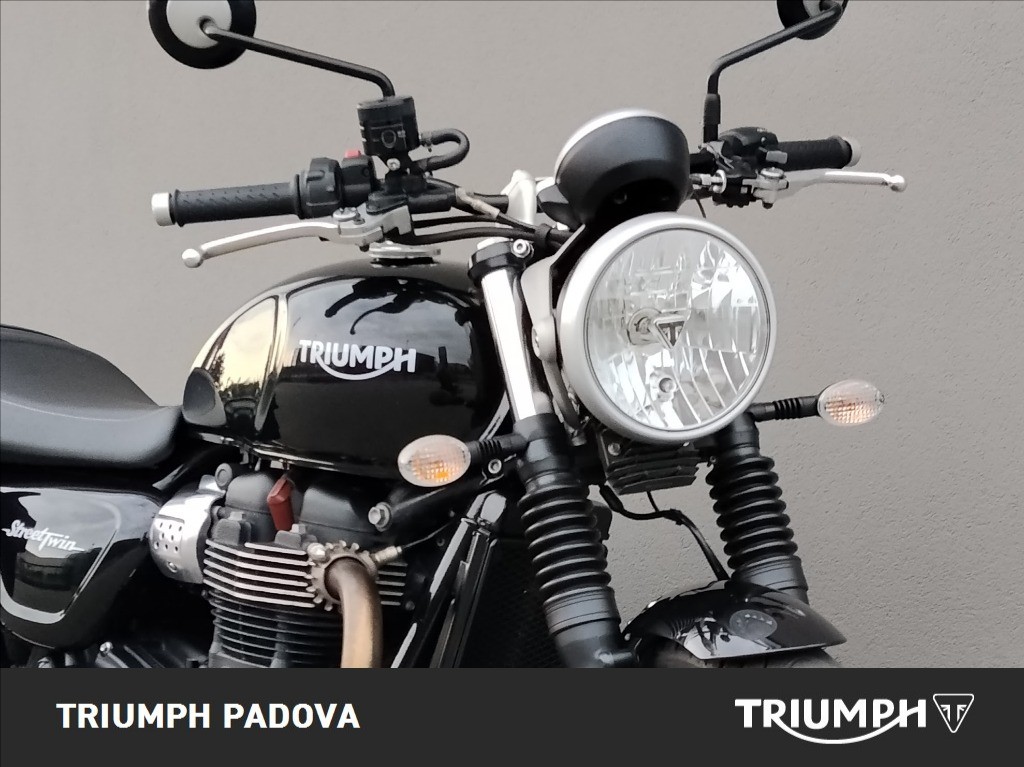 TRIUMPH Street Twin 900 