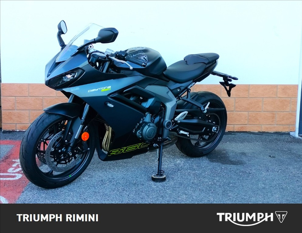 TRIUMPH Daytona 660 Abs