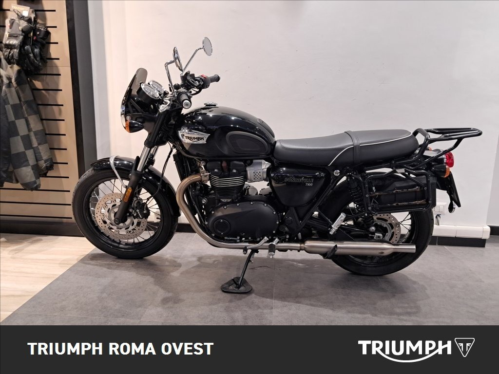 TRIUMPH Bonneville 900 T100 