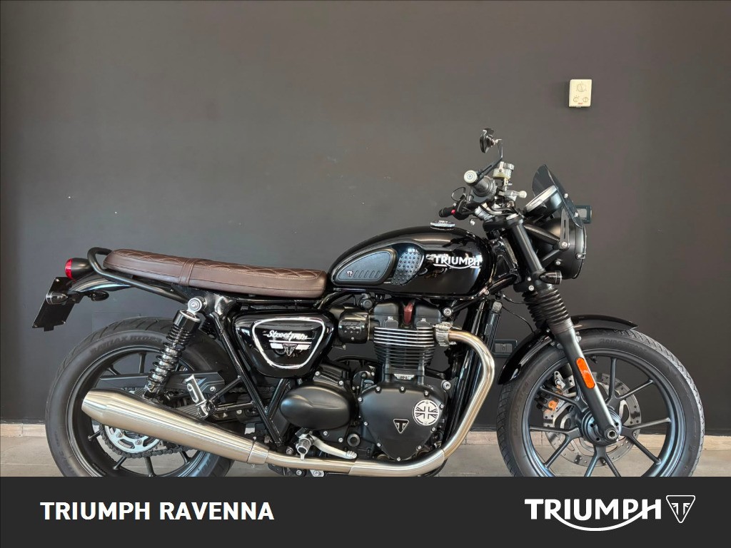 TRIUMPH Street Twin 900 