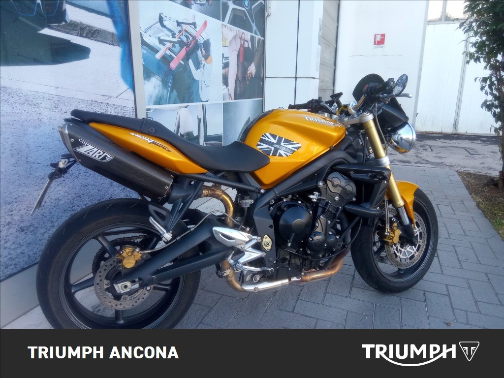 TRIUMPH Street Triple 675 