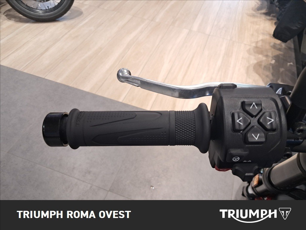 TRIUMPH Trident 660 Triple Tribute Abs