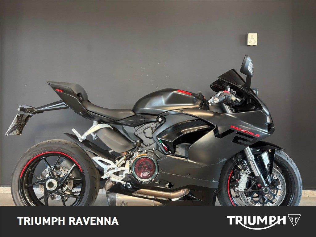 DUCATI Panigale V2 955 Black on Black