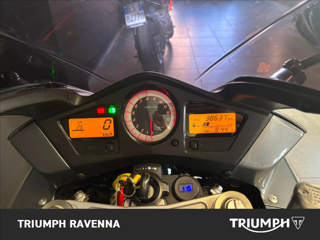 HONDA VFR 800 F v-tec