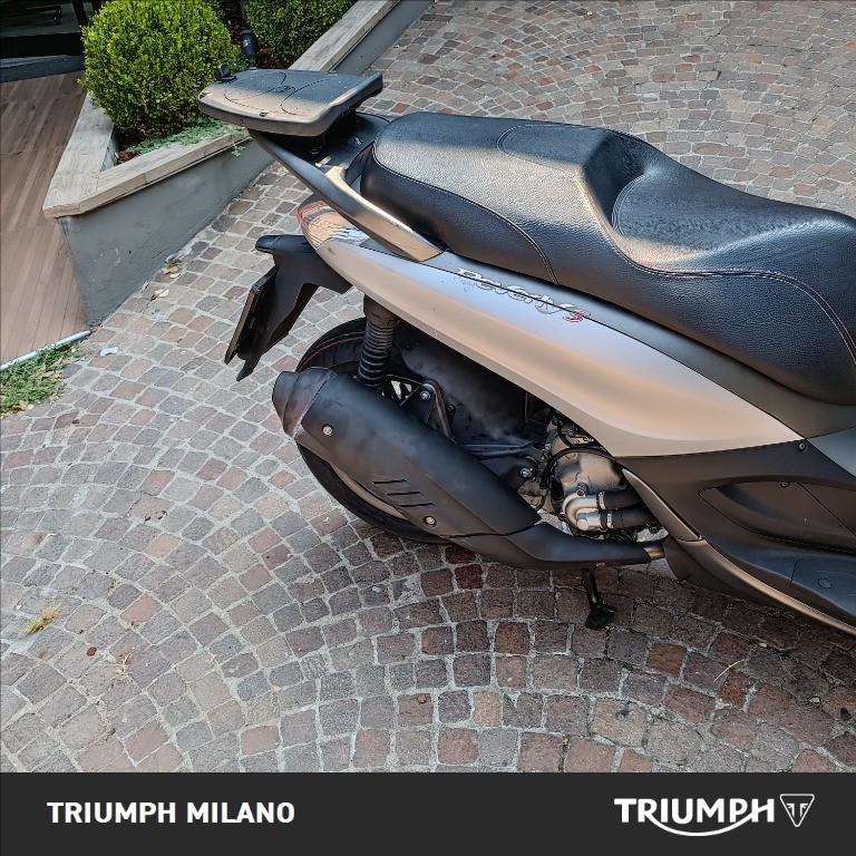 PIAGGIO Beverly 300 ie S Abs-asr #1