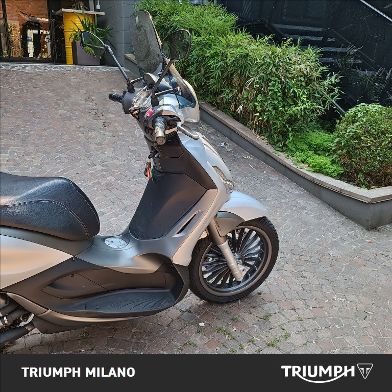 PIAGGIO Beverly 300 ie S Abs-asr #3