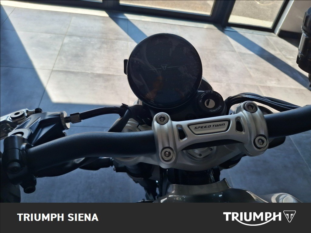 TRIUMPH Speed Twin 1200 Abs #5
