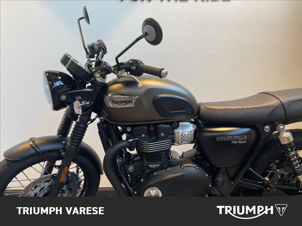 TRIUMPH Bonneville 900 T100 Black