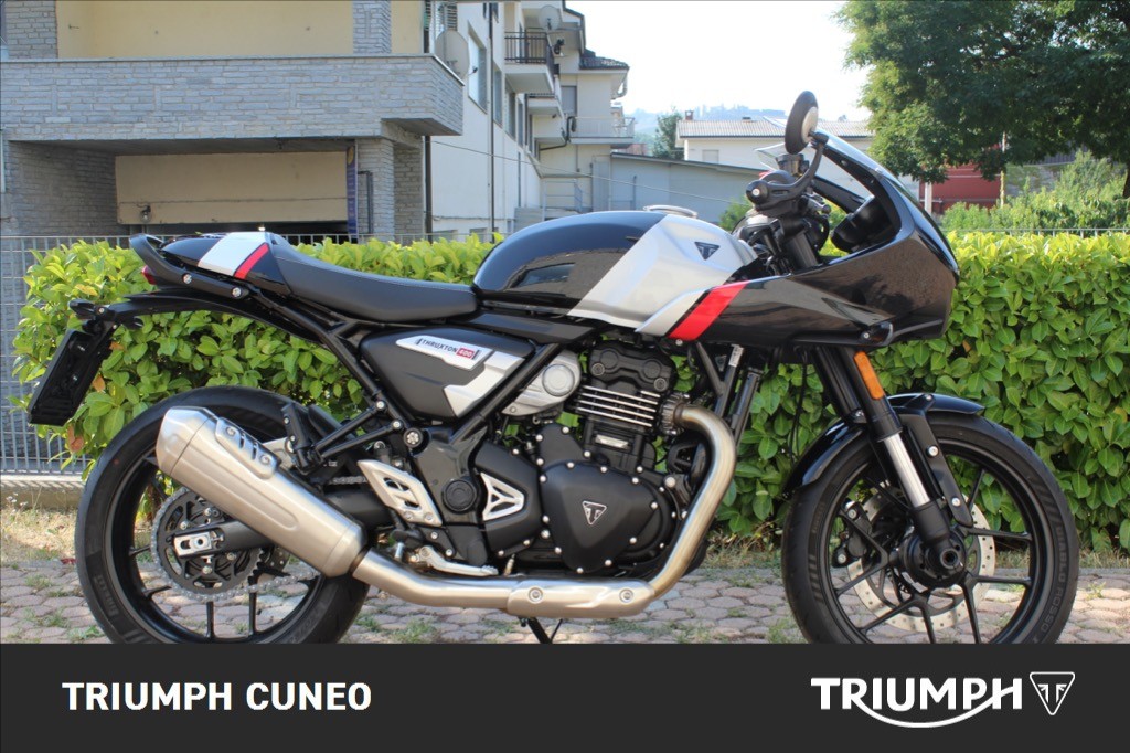 TRIUMPH Thruxton 400 Phantom Black / Aluminium Silver Abs