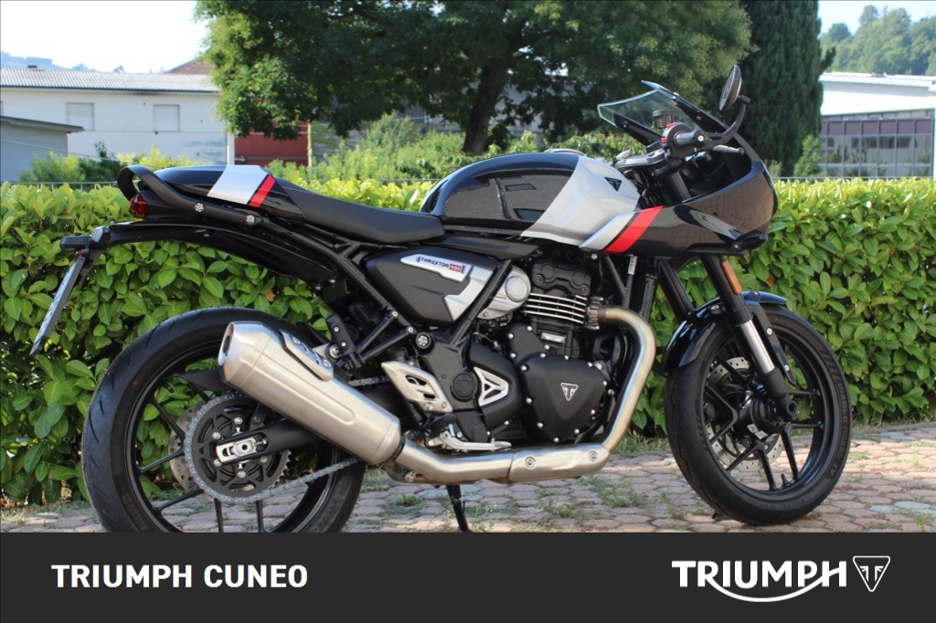 TRIUMPH Thruxton 400 Phantom Black / Aluminium Silver Abs