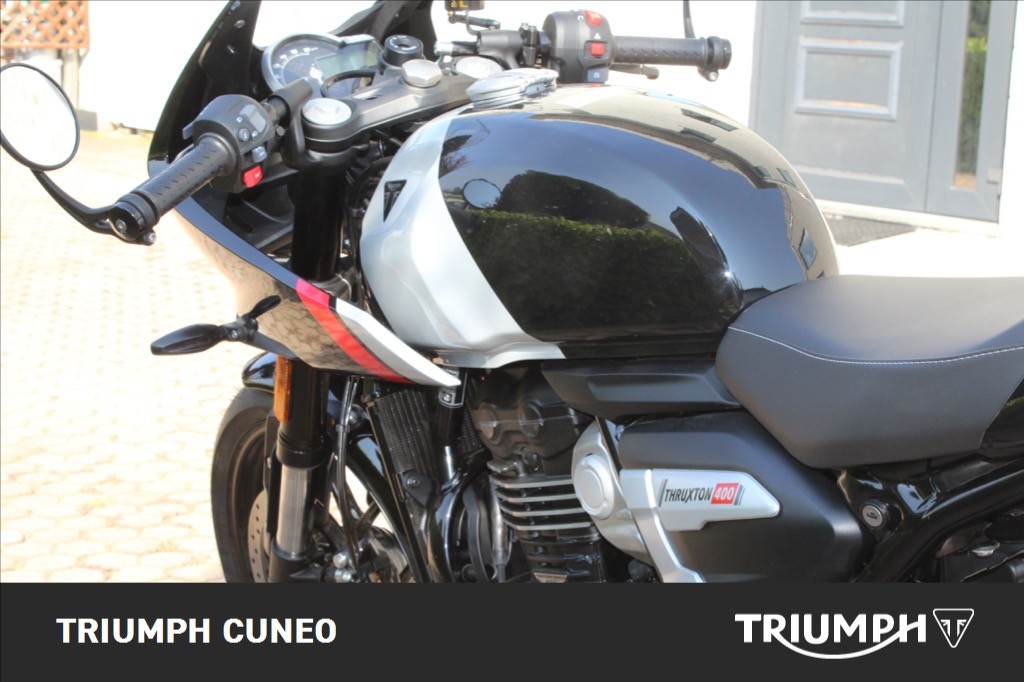 TRIUMPH Thruxton 400 Phantom Black / Aluminium Silver Abs