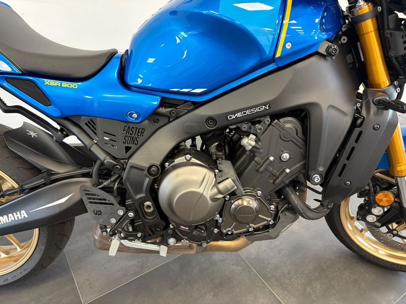 YAMAHA XSR 900 Abs