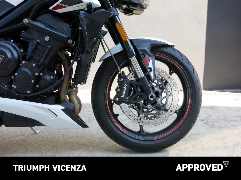 TRIUMPH Street Triple 765 R