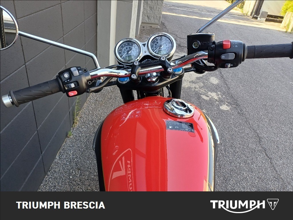 TRIUMPH Bonneville 900 T100 
