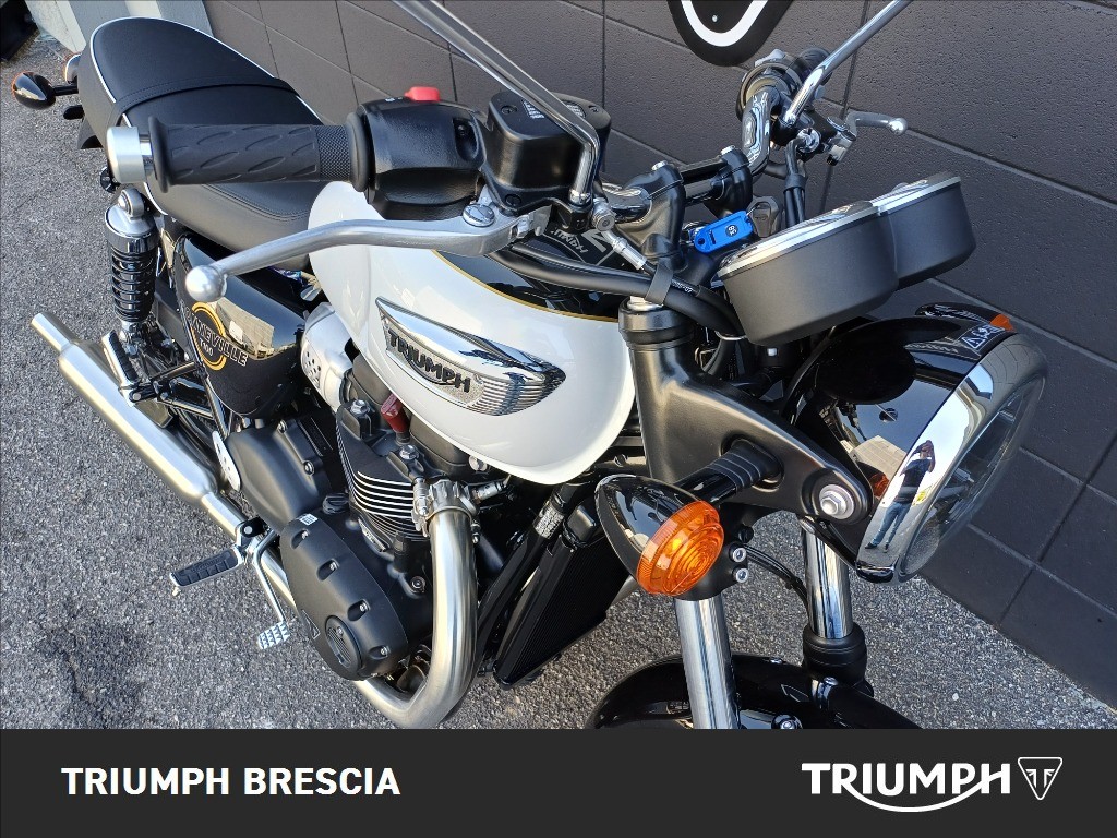 TRIUMPH Bonneville 900 T100 