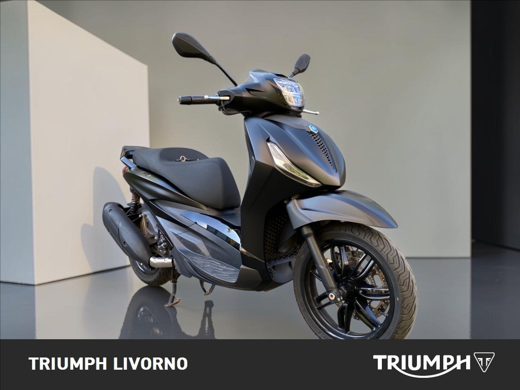 PIAGGIO Beverly 300 hpe abs-asr Black Edition