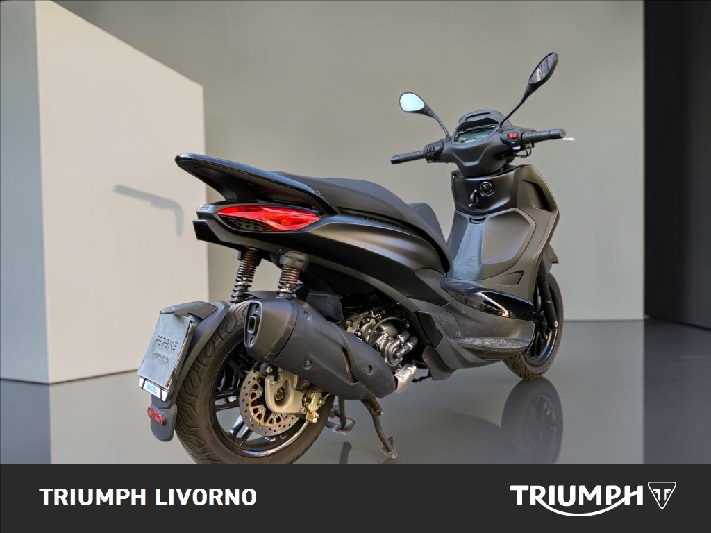 PIAGGIO Beverly 300 hpe abs-asr Black Edition