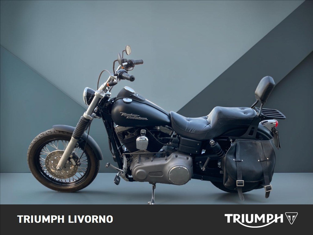 HARLEY-DAVIDSON Dyna Street Bob 1584 