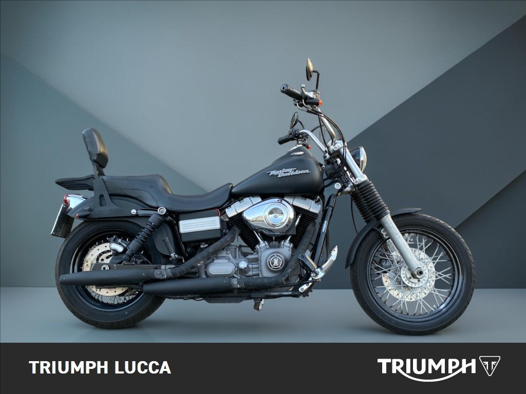 HARLEY-DAVIDSON Dyna Street Bob 1584 