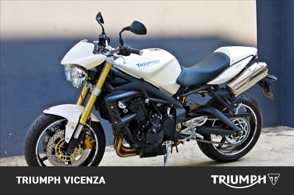 TRIUMPH Street Triple 675 
