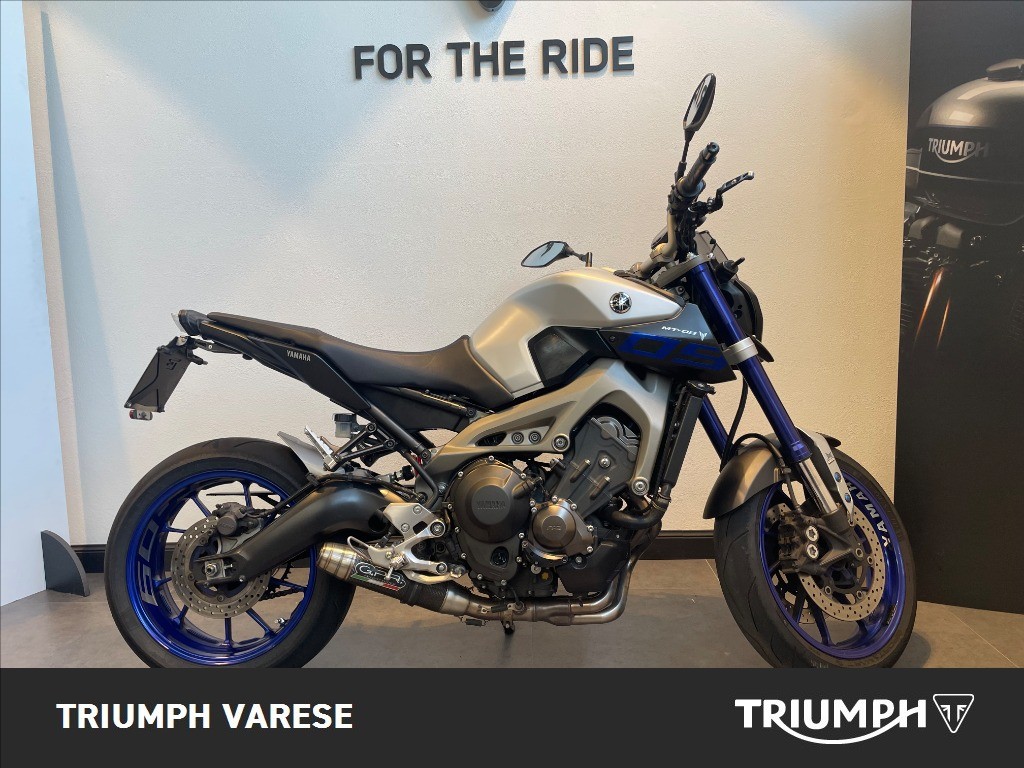 YAMAHA MT-09 850 