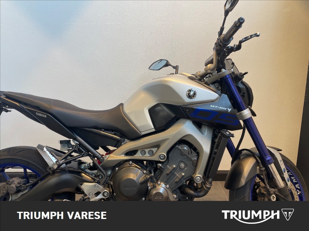 YAMAHA MT-09 850 