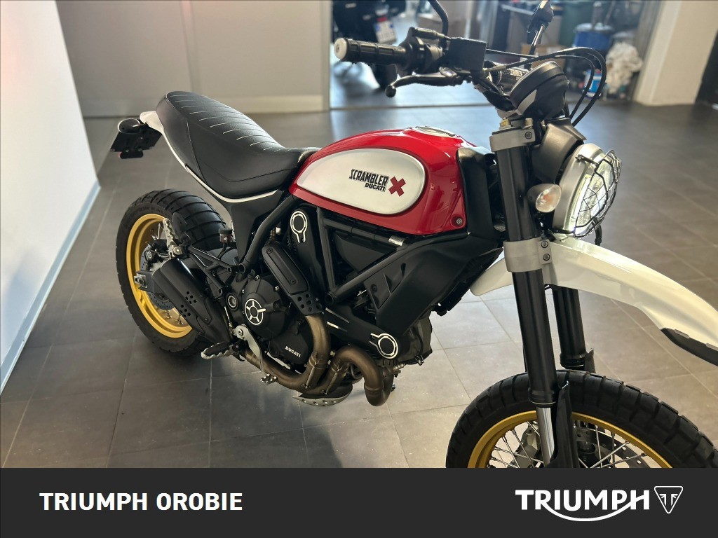 DUCATI Scrambler 800 Desert Sled Red