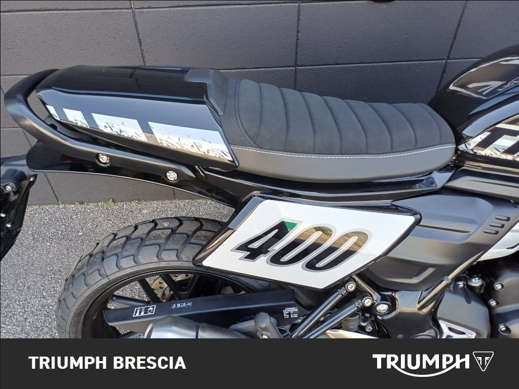 TRIUMPH Tracker 400 Phantom Black Abs