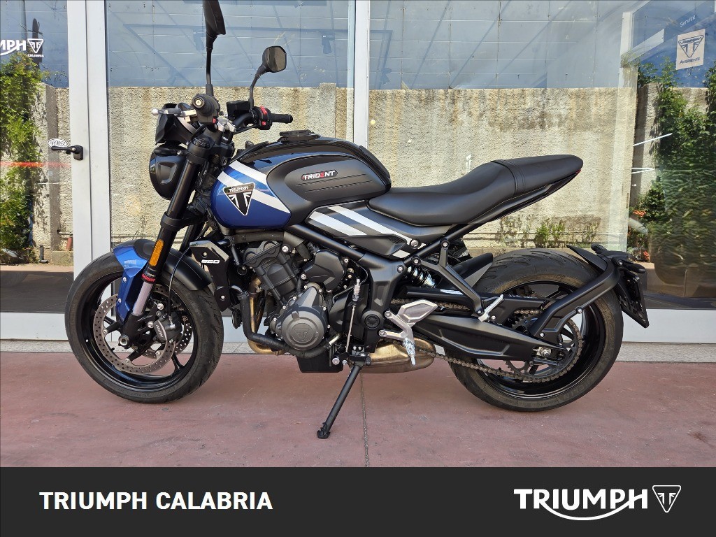 TRIUMPH Trident 660 Cobalt Blue / Sapphire Black Abs
