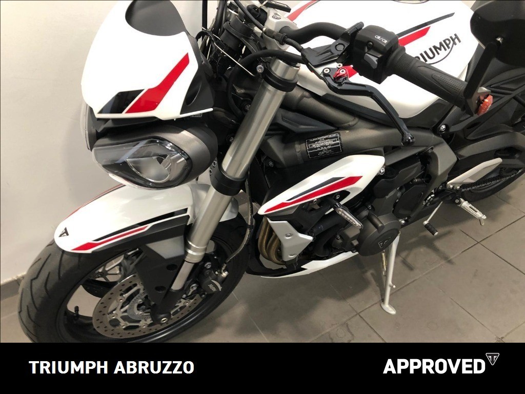 TRIUMPH Street Triple 660 S A2