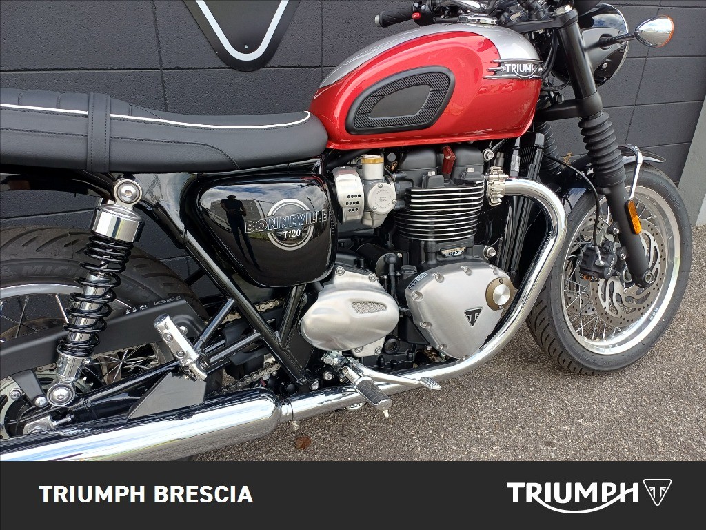 TRIUMPH Bonneville 1200 T120 Aluminium Silver / Cranberry Red Abs my
