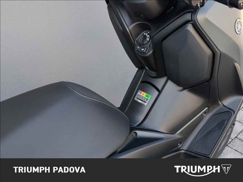 YAMAHA X-Max 300 Abs