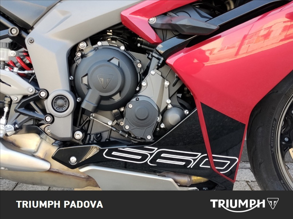 TRIUMPH Daytona 660 Abs