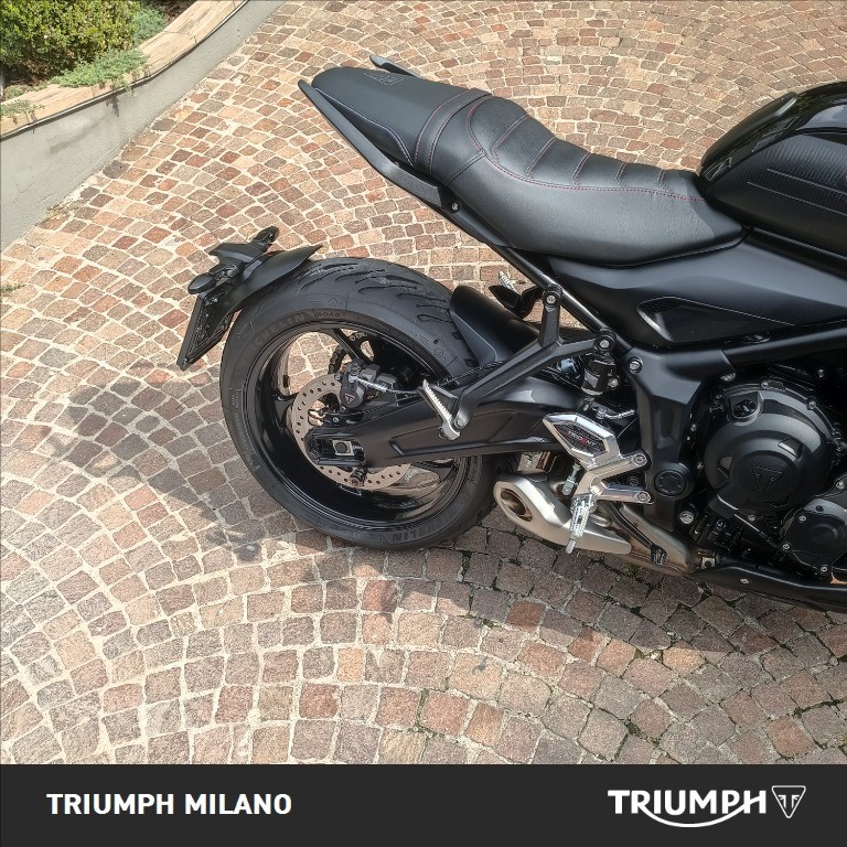 TRIUMPH Trident 660 Diablo Red / Sapphire Black Abs