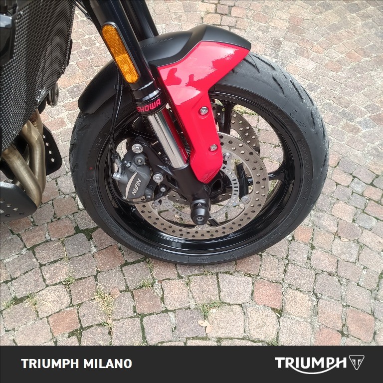 TRIUMPH Trident 660 Diablo Red / Sapphire Black Abs
