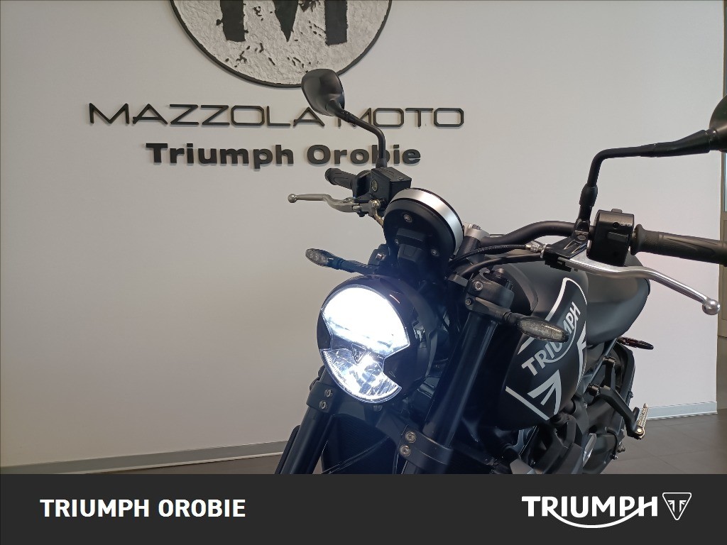 TRIUMPH Trident 660 Jet Black Abs #7