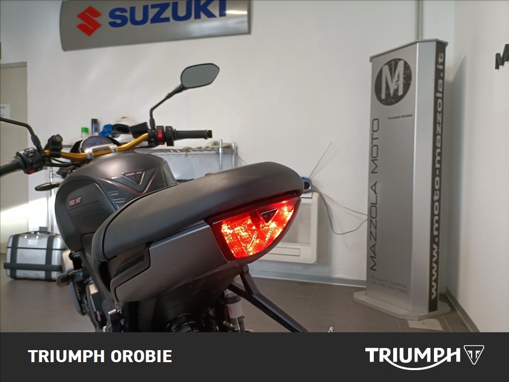 TRIUMPH Trident 660 Jet Black Abs