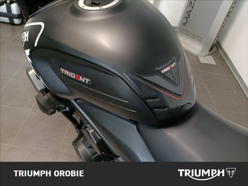 TRIUMPH Trident 660 Jet Black Abs #6