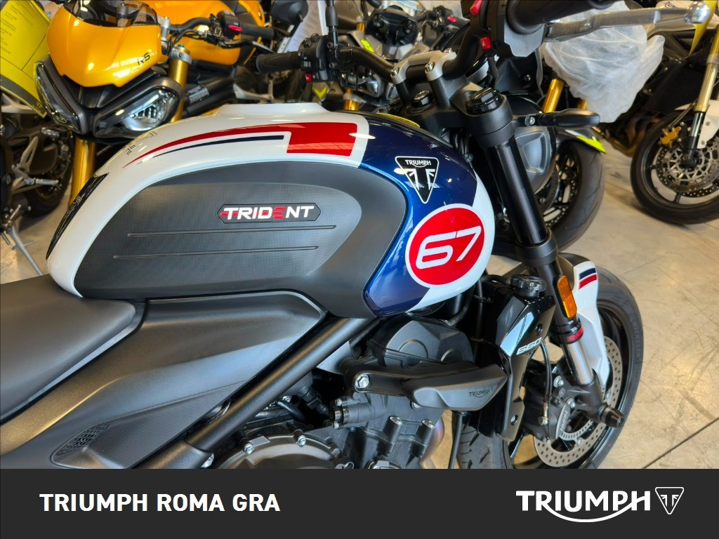 TRIUMPH Trident 660 Triple Tribute Abs